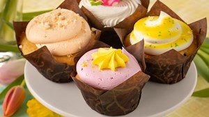 This staff fave could be your new go-to treat! Filled with raspberry puree and lemon whipped custard, our sunburst-topped Raspberry Sunshine Cupcake is available in-store every day and online at tinyurl.com/rscc47. 🤤 | Sweet Perfections Bake Shoppe