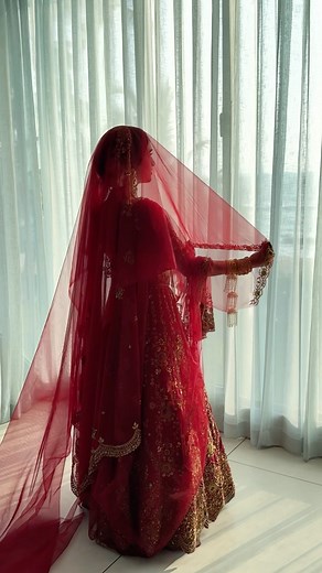 Rishika Paul on Instagram: "Got her married ❤️😘✨ @thefossetteaysh . . . . . . . . . . . [ friends wedding #malabarwedding #beautifulbride bride to be , love indian brides,kerala brides, indian outfits #indianoutfits #bridallooks #brideandfriends brides friends , couples ]"