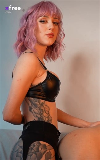 Would you let this beautiful girl peg you? Have any of you men out there ever experienced pegging before? I am intrigued to hear some of your experiences. I've always fantasized about pegging a guy. But I am really nervous to try it. #pegging #strapon #xxx #fantasy #sex #topless