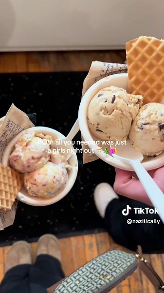 Girls Night Out: A Mini Vlog Adventure