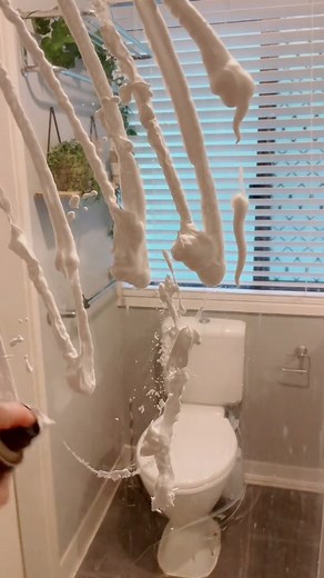 4.5K views · 90 reactions | Who knew shaving cream was so effective on shower glass? I sure didn’t ✨ #cleantok #cleaninghacks #shower #shavingcream | Clean Tips | Facebook