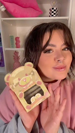 1.7K views | Silently reviewing our products ✨ #unicorncosmetics | Unicorn Cosmetics | Facebook