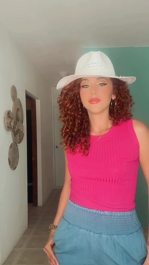 BOGO 🚨 Buy one , get one FREE !! *Beach Hats*👒 Shop Now🛍 shopsolapr.com #mysolastyle #trending #summer #boutique #hats #chic #fancy | Sola Boutique