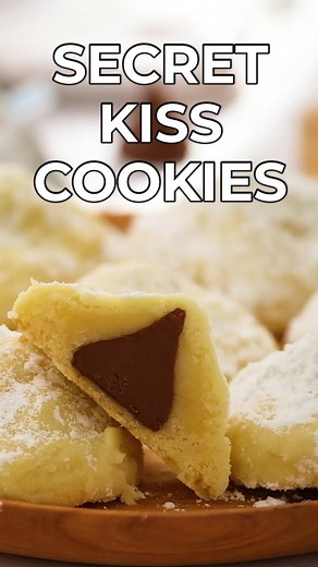 SECRET KISS COOKIES! Recipe: https://princesspinkygirl.com/secret-kiss-cookies/ | Princess Pinky Girl