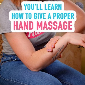 This is a simple and relaxing hand massage you can do on your own. | Fabiosa Hearty