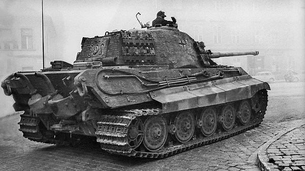 Berlin’s Last Tigers: The Final Tank Battles of Nazi Germany’s Forgotten Aces