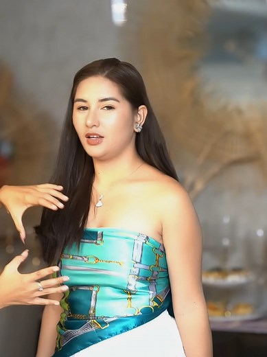Hazel Grace in Mannix House: Sino tong kasama ko?