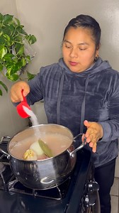 1.1M views · 12K reactions | Preparando pozole rojo de puerco | Wakadeli Carolina | Facebook