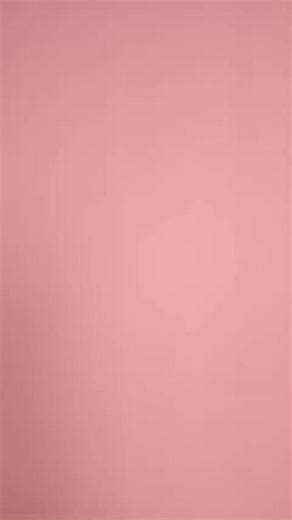 Em Xinh Muộii "đỉnh chóp visual" cùng 3 màu son kẹo hot nhất BST Gummy Liptint 🎀 Đôi môi nàng sẽ căng mọng như phủ lớp siro ngọt lịm với chất son bóng nhẹ môi ấn tượng của Gummy Liptint - không bị vón cục, không bết dính, cùng lớp tint bền màu trên môi cả ngày dài 💄 #3 Hồng Cola - ngọt ngào pha chút trầm ấm, phù hợp với mọi phong cách, dễ dùng mỗi ngày. #4 Hồng Berry - sự kết hợp của hồng nhạt với chút ánh tím, tạo cảm giác ngọt ngào & quyến rũ. #5 Đỏ Gạch - sự pha trộn tinh tế giữa màu đỏ, ca