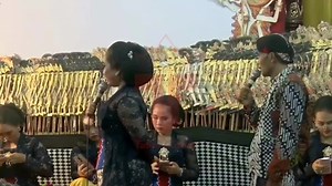 81K views · 1.4K reactions | Mbak Tatin kurang aj4r Arep Nglingguhe nd4se Sehono !! haha Jan payahh | Tatin Thithot New | Facebook