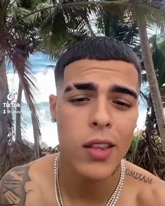 @Lunay hanging out con la novia on this #sundayfunday  . . #lunay #sinropa #lunayfans #lunayedits #lunaypr #lunaychile #lunaymiami #lunayespaña #lunaycolombia #lunayteam #lululunay | PULSO POP | Facebook