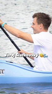Juraj Slafkovský včera na Olympijskom festivale na bratislavskej Kuchajde. 🚣🏻‍♂️🇸🇰😅 Zdroj: Športsk | JOJ ŠPORT