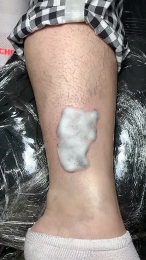 #tatonyadoctorpoop #tattoojakarta #sailormoon #sailormoontattoo #fyptattoo #tattoosartist #kartun