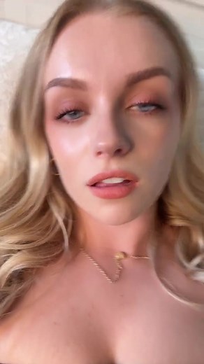 Rebecca (@rebeccaatarget2)’s videos with original sound - Rebecca