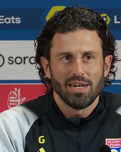 Fabio Grosso 💬 « Je n'ai jamais aimé faire du théâtre » À deux jours d'affronter l'OM, l'entraîneur de l'OL a assumé avoir eu une discussion musclée avec ses joueurs. | L'EQUIPE