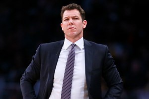 NBA Coach Luke Walton Accused Of Sexually Assaulting Former Sports Reporter | Oxygen