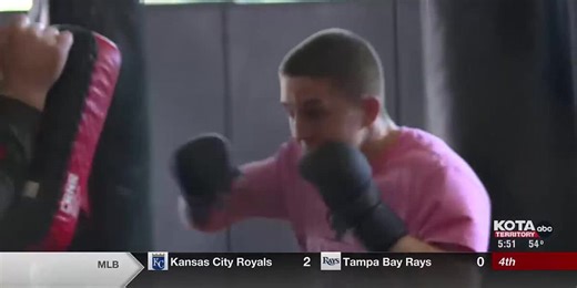 Former SDSU runner finding success in MMA