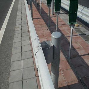 [Hot Item] Qualifiled Steel Round Type Steel Fence Post for Highway Guardrail