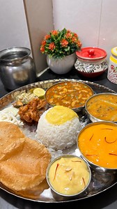 5.3M views · 13K reactions | अक्षय तृतीया निमित्त आमरस थाळी...省省. . . #maharashtrianfood #maharashtrianrecipes #maharashtrianthali #marathithali #indianthali #festivethali #akshaytritiya #akshaytritiyaspecial #thali #recipes #recipereels #indianfood #marathireels #viralreels #trendingreels #marathikadhai | मराठी कढई | Facebook