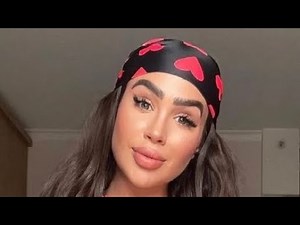 Samie Duchamp | Plus sized model Curvy Fashion Model | Samie Duchamp bio wiki, biography