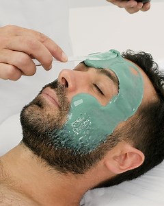 ¿Sabías qué en verano limpiar y detoxificar la piel es esencial para mantenerla en buen estado? El calor puede favorecer la aparición de imperfecciones; por lo que ahora es el momento idóneo para cuidar tu piel con una buena e intensiva higiene facial. Purifying, mucho más que una limpieza facial convencional, es un revolucionario y único tratamiento profesional que purifica, oxigena y detoxifica la piel a todos los niveles. 💚💚 Dale la bienvenida a septiembre mimando tu piel en tu Centro de Be