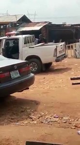 3 comments | SARS officers stopped from moving their van after assaulting a resident of Ikpoba Hill in Benin City. | informationloaded.com | Facebook