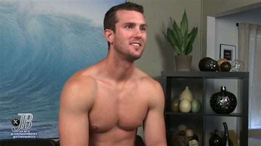 RT @JoesSpankBankX: ⭐️⭐️ T O M M Y ⭐️⭐️Str8 hunk Tommy gets a massage with happy ending🤑 - take note of his breathing...so hot 😈🔥🥵😈🥵😈…