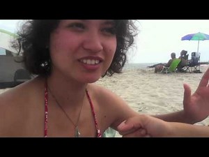 GIRL FIGHTS GUY ON BEACH! (wins)