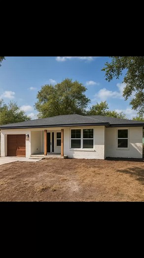 🔥 Always bringing the passion and quality that define us! This beautiful home is now available for rent for $2,150 in the Mesquite area. Featuring 4 bedrooms, 2 bathrooms, a large backyard, and a fully modern finish — this property is move-in ready. Call us at 954-516-8068. We are Mont Royal Construction, and we have multiple properties available in different cities around the Dallas area. 🏡 Quality • Passion • Excellence #montroyalconstruction #dallas #zillow #marketplace #rent #renthouse #ap