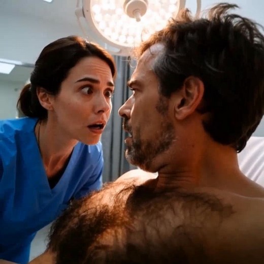 🏘 A new nurse was giving a comatose patient a sponge bath, but when she moved the blanket one afternoon, she was absolutely stunned by what was underneath… 😲😲😲 Working in the spotless, silent halls of Westbridge Heart Clinic, novice nurse Anna Munro thought she had seen it all. She had spent months dedicating herself to the care of Grant Carter, an incredibly wealthy man left comatose by a severe car accident. Her daily routine involved washing him, talking to him, and holding onto a sliver