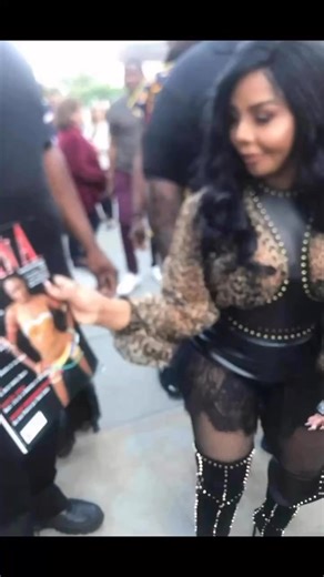 Lil' KimLil' Kim found success as a female rapper starting in the mid '90s, with her explicit lyrics and sexy persona under the guidance of hip-hop icon Biggie Smalls.#oceanamagazine new York Brooklyn archives | Oceana Magazine | Facebook