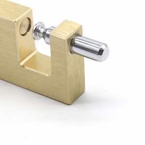 [Hot Item] China Brass Padlocks in Strong Rectangular Guard Security
