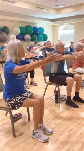 🔄 Adapt to the challenge, and you’ll find a way through it 🚶‍♂️💪. Stretching classes are offered to La Posada residents twice a week. #motivation #fitness #wellness | La Posada at Green Valley