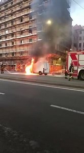 14K views · 192 reactions | Via Gramsci in direzione ponente chiusa altezza Piazza S.Elena a causa di un furgone incendiato | GenovaQuotidiana | Facebook
