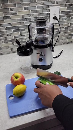 Magic Bullet Mini Juicer: Fresh Juice Made Easy