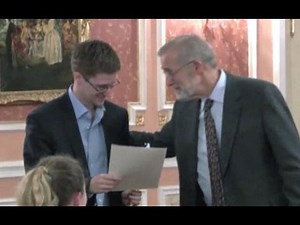 US whistleblower Edward Snowden wins 'integrity' award