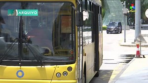 11 reactions | Agressão a uma funcionária da Transmac por um passageiro aconteceu na paragem temporária nas imediações do Hotel Sofitel. | TDM Canal Macau | Facebook