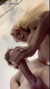 +50 FIT COUGAR AUNT KISSING HANDJOB