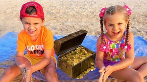 630K views · 8.1K reactions | Diana y Roma juegan en la playa | Vídeos para bebés y niños | Facebook
