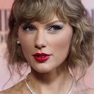 #TaylorSwift Slammed For Getting Sloppy Drunk At The #SuperBowl | Beyond The Screen