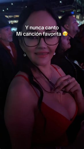 Emotional Moments from Bukis Concert: A Night of Romance
