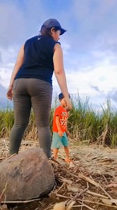 101 reactions · 94 comments | Sa totoo lang mga ka recado yan ang perstaym kong nag bigay or nag compay sa kalabaw kasi hindi man yan uso sa kabataan ko ngayon naka luwag luwag na 藍 #realtalk #buhayprobinsya # maypamangkins at mother | Mercy Berdehiya Villaruel | Facebook