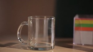 Instant-Kaffee mit Milch herstellen: Stockvideos & Filmmaterial (100 % lizenzfrei) 17397274 | Shutterstock