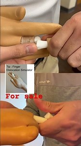 Finger Dislocation : 2 different reduction techniques : Your choice? #emergencymedicine