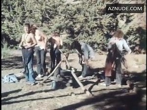 many women changing clothes in 1974 movie