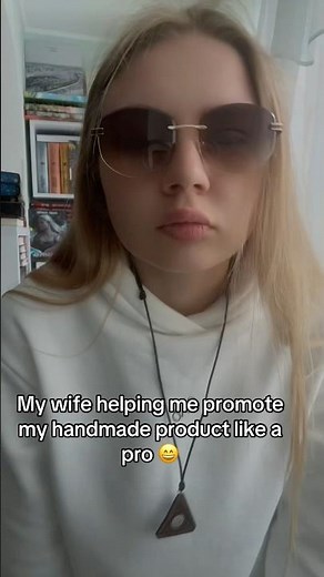 She is cool😂❤️ Leather glasses holder. Link in bio #wife #leathercraft #glassesholder