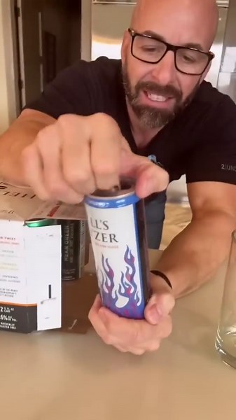 Gordon Ramsey’s Hell’s Hard Seltzer review! 🥤 🔥