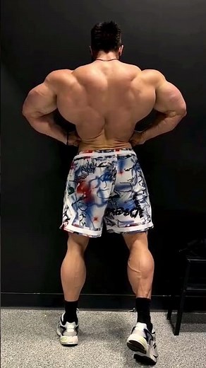 Bareback Muscle Showdown 大背肌肉显摆