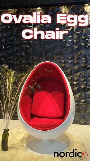 ¡Sentí el confort con Ovalia Egg Chair! Su diseño elegante y ergonómico hace que esta butaca sea perfecta para relajarse y descansar después de un largo día. | Sillas Costa Rica - Nordico
