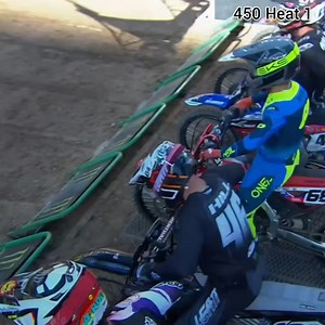 450 Heat 1 lit up the night in Denver! 🔥🏔️ Bar-to-bar battles, big sends, and altitude action — Supercross never disappoints! The road to the main event was anything but easy 💪🏁 #SupercrossDenver #450Class #Heat1Hype #SX2025 #StadiumStyle #BarToBar #DirtBattle #MileHighMoto #SupercrossNation #RaceDayVibes #SX450 | Jeremy Lawrence
